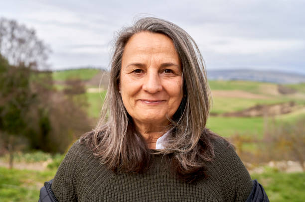 Linda R.