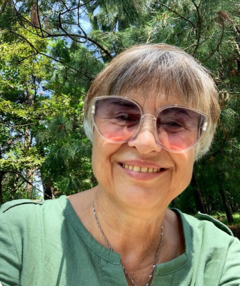 Linda R.