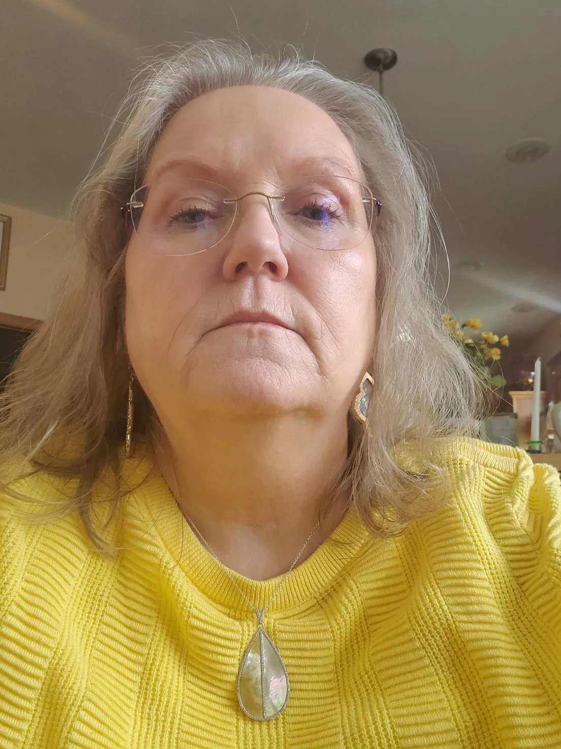 Linda R.